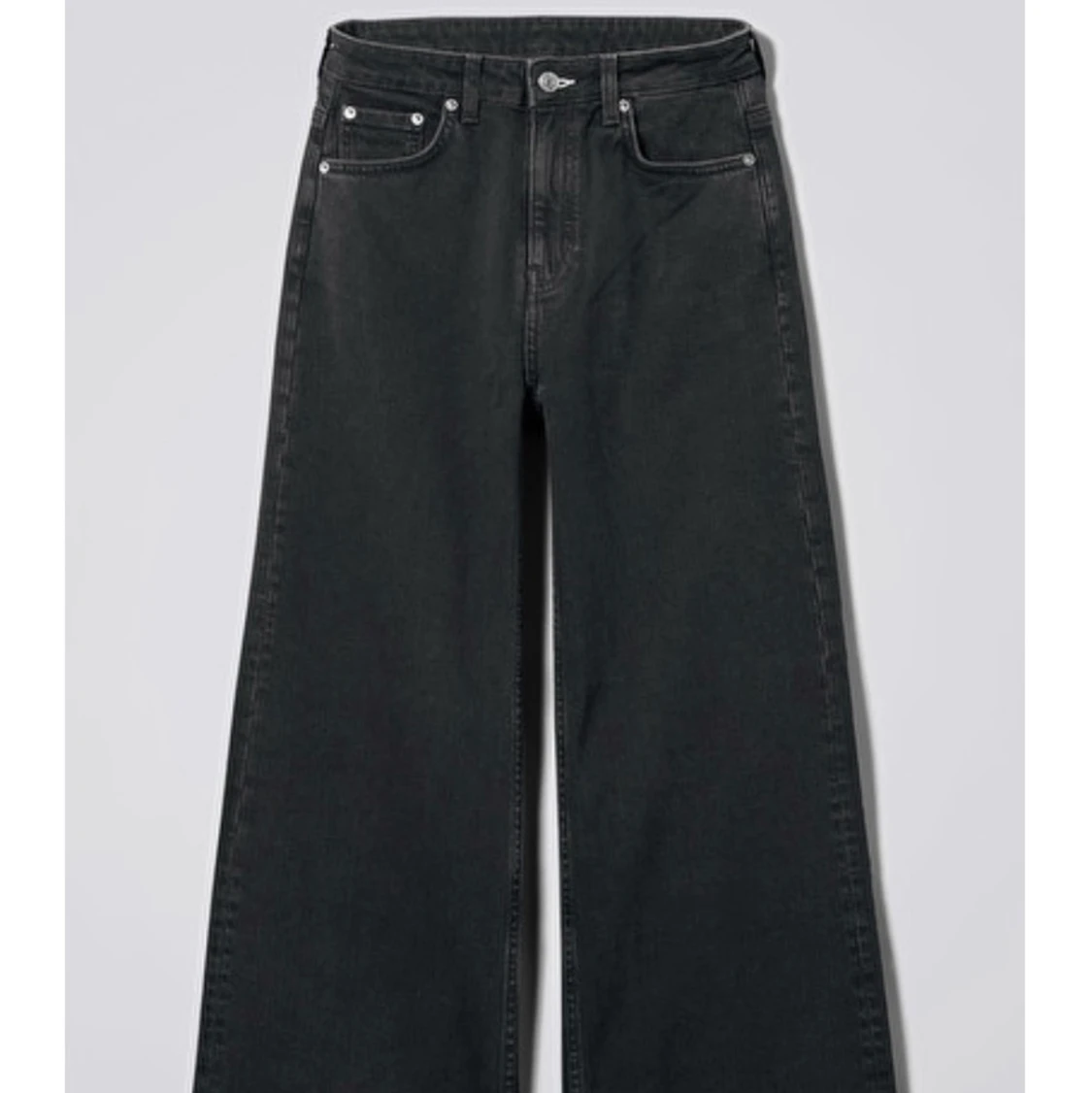 Vida byxor från Weekday