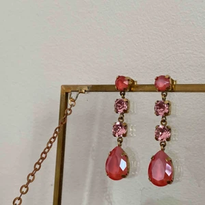  - Sötaste tantörhängena i guldpläterad silver 925 (stämplade). Nypris på Guldfynd var 800:- Sparsamt använda och självklart putsade varsamt💫