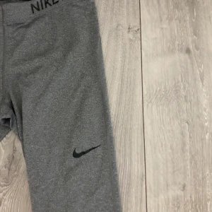 Nike träningstights  - Endast provade, jävligt sköna