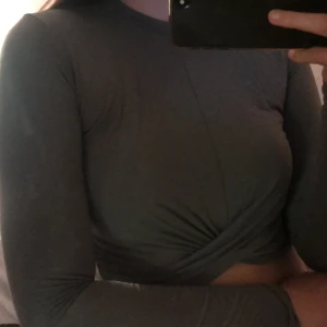 Tröja - Fin tröja som aldrig kommer till användning 50kr+14kr frakt