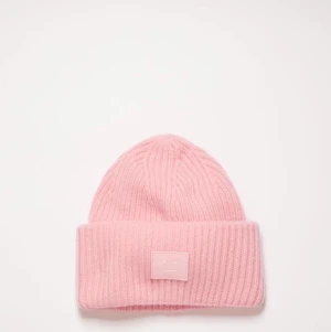 Rosa acne mössa - En rosa mössa från acne 