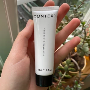 Ansiktstvätt och ansiktsskrubb! - Frakten är inräknad i priset! 2 i en Ansiktstvätt och gentle ansiktsskrubb. Oöppnad. Säljs då jag använder en annan ansiktstvätt.