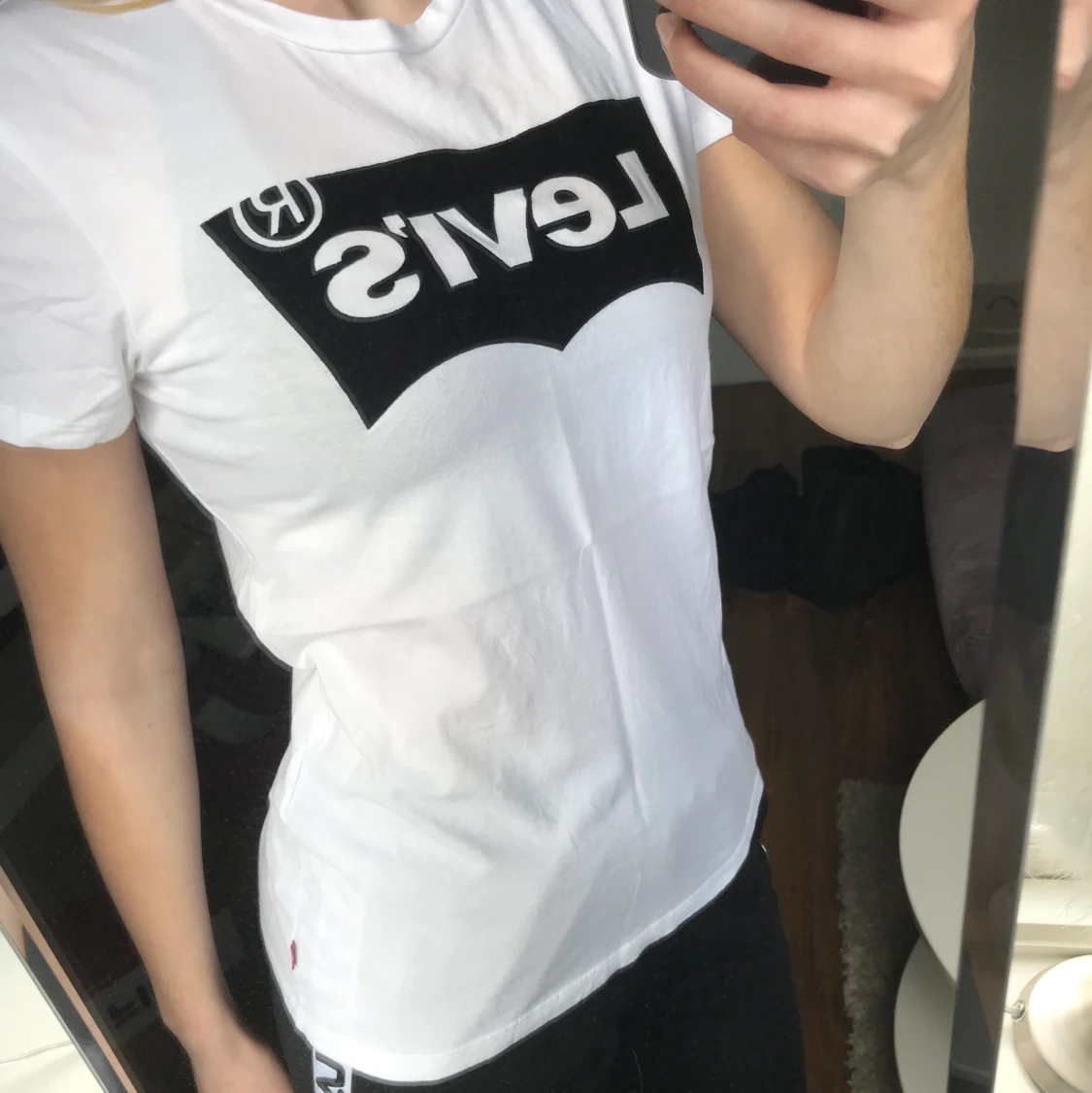 Vit Levis t-shirt storlek xs