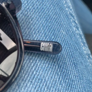 Chimi märkes solglasögonen  - Jätte snygga med svart/blå färg. Använda fåtal gånger. Säljer pga av att jag inte har användning för dem längre:) köpare stor för frakt. Originalpris 999kr