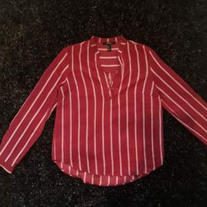 Forever 21 Red stripes blouse top (M) Meet ups in Sthlm/ post not included in price ✨