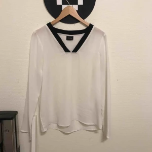  - Fin blus från Vila