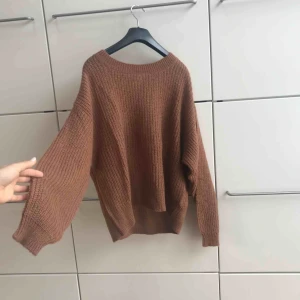  - Supermysig, lite overzised stickad tröja!😍