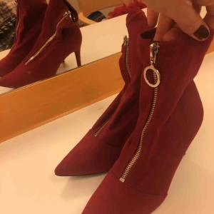  - Stövletter med dragkedja