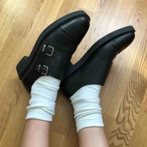  - “Back to school” low-top dress shoes BRONX  Leather Black, 40-41 Never worn!