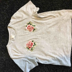  - T-shirt ifrån H&M. I befintligt skick 