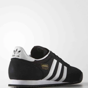  - Adidas dragon nya