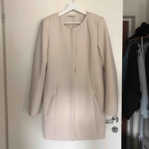  - Superfin kappa i ljus beige. 