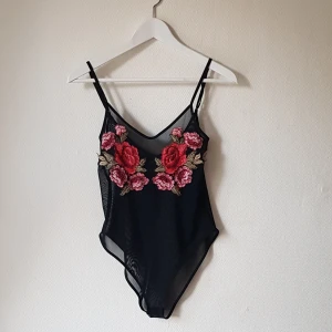  - Superfin body från Carlings💕 Aldrig använd endast testad! Frakt ingår🥰