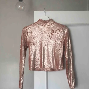  - Superfin festtopp från River Island!✨