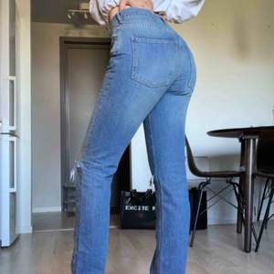 Jeans från Acne, knappt använda. Frakt ingår i priset :)