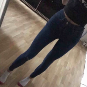  - Gina tricot jeans ”molly” storlek S