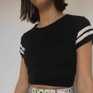  - Buda eget pris! Sjukt söt tröja från Hm som tyvärr inte kommer till användning