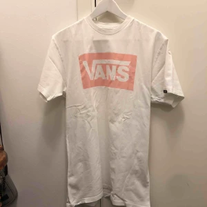  - Sitter som en liten medium 