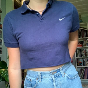 Croppad nike tröja - Croppad nike pikétröja, så söt, Pris+frakt