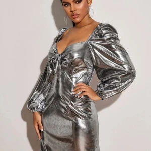 Klänning  - Klänning från shein aldrig använt 