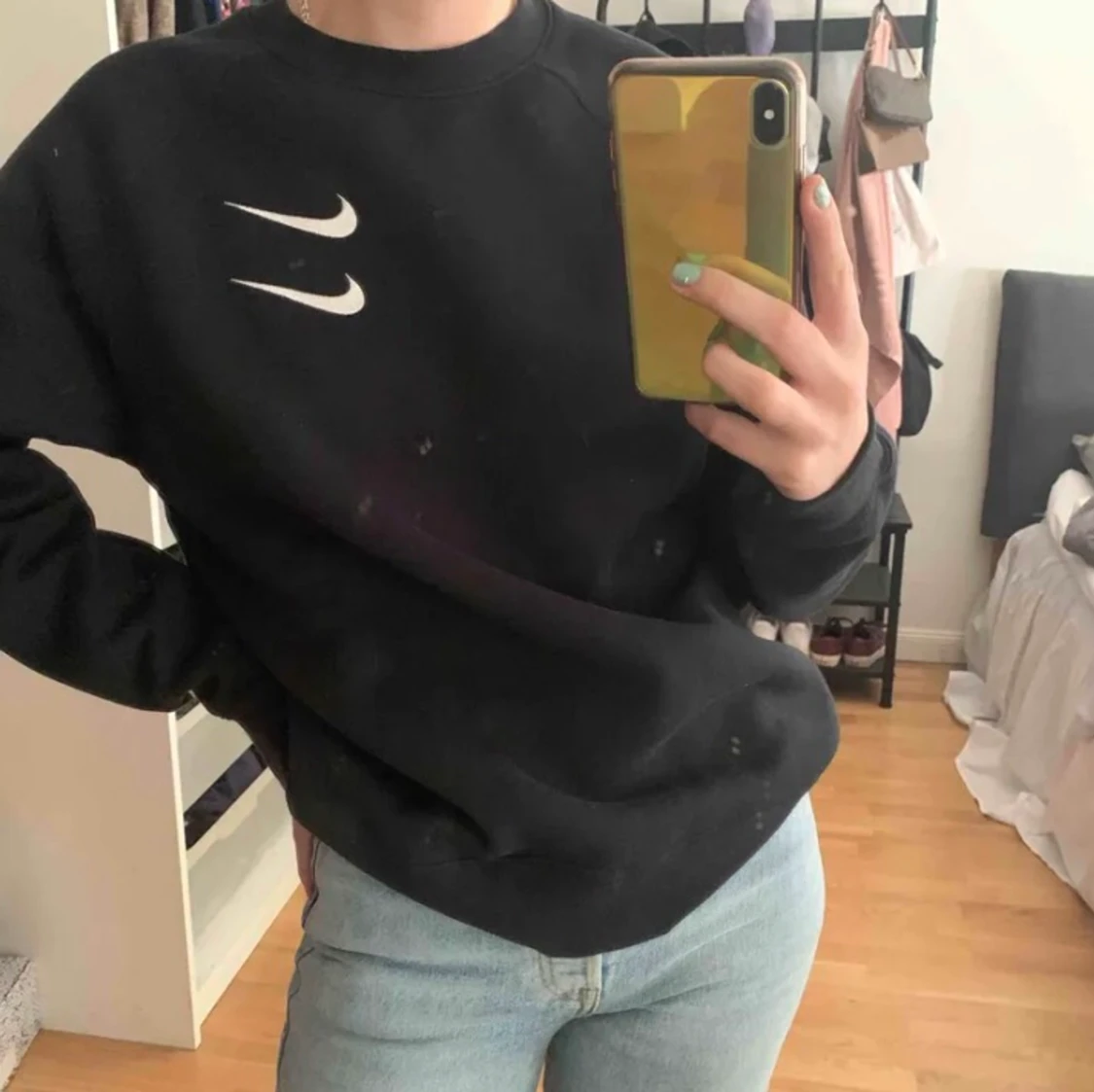 Nike swoosh 