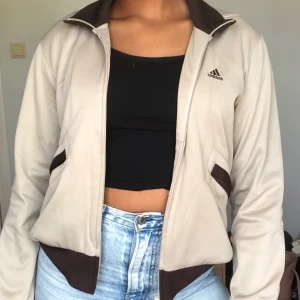 Vintage adidas - Vintage adidas zip-Up, sparsamt använd, bra skick