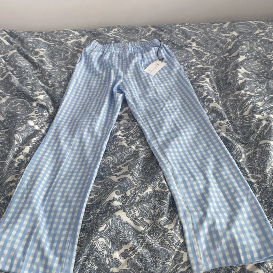 Byxor från designbysi strl M - 90