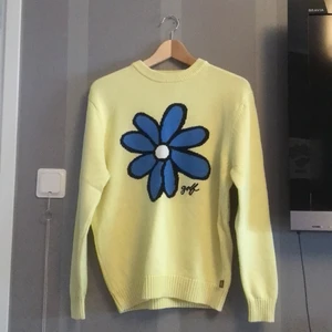 Golf wang flower sweater - Golf wang tröja köpt från drop i storlek small. Använd vid få tillfällen därför har den absolut noll flaws. Priset kan diskuteras 