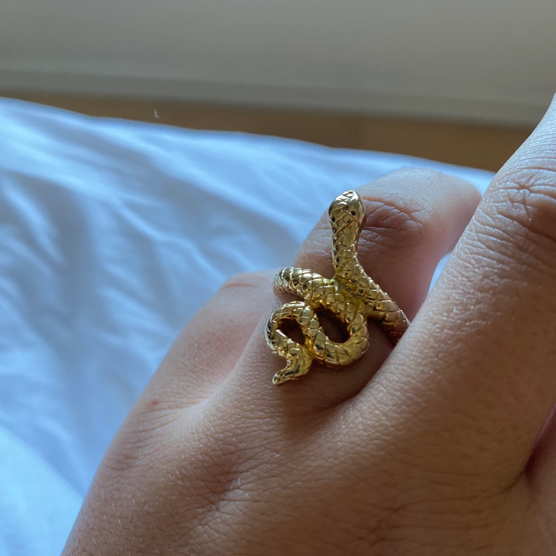 Guldig ring från chiquelle