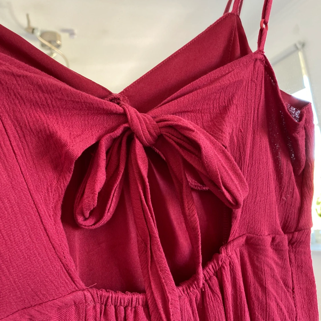 Vinröd klänning - 91