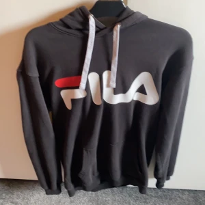 Fila tröja - Säljer fila tröja köpt i Linköping city för 1100 storlek s