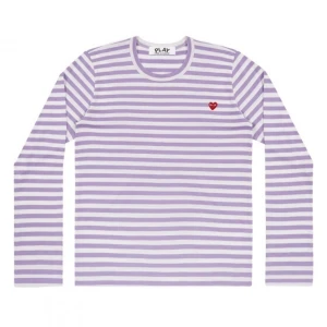 Cdg long sleeve storlek - Funderar på att sälja denna Cdg long sleeve som är i bra skick. Använd fåtal gånger och ser näst intill ny ut. Den är en storlek M men jag skulle säga att den passar storlek XS-M. Buda!