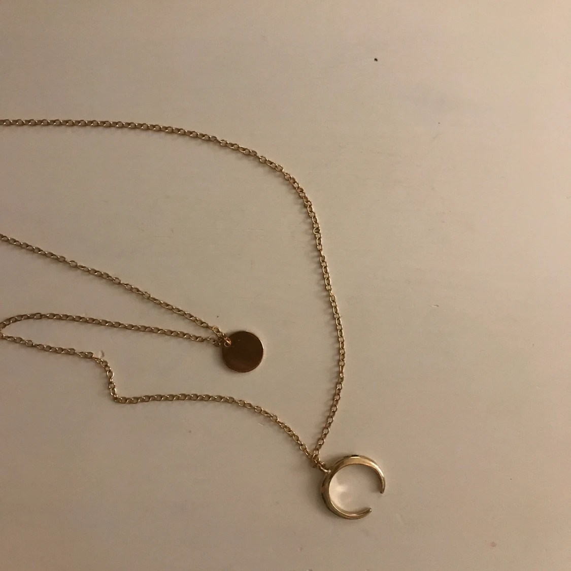 Guldigt halsband  - 90