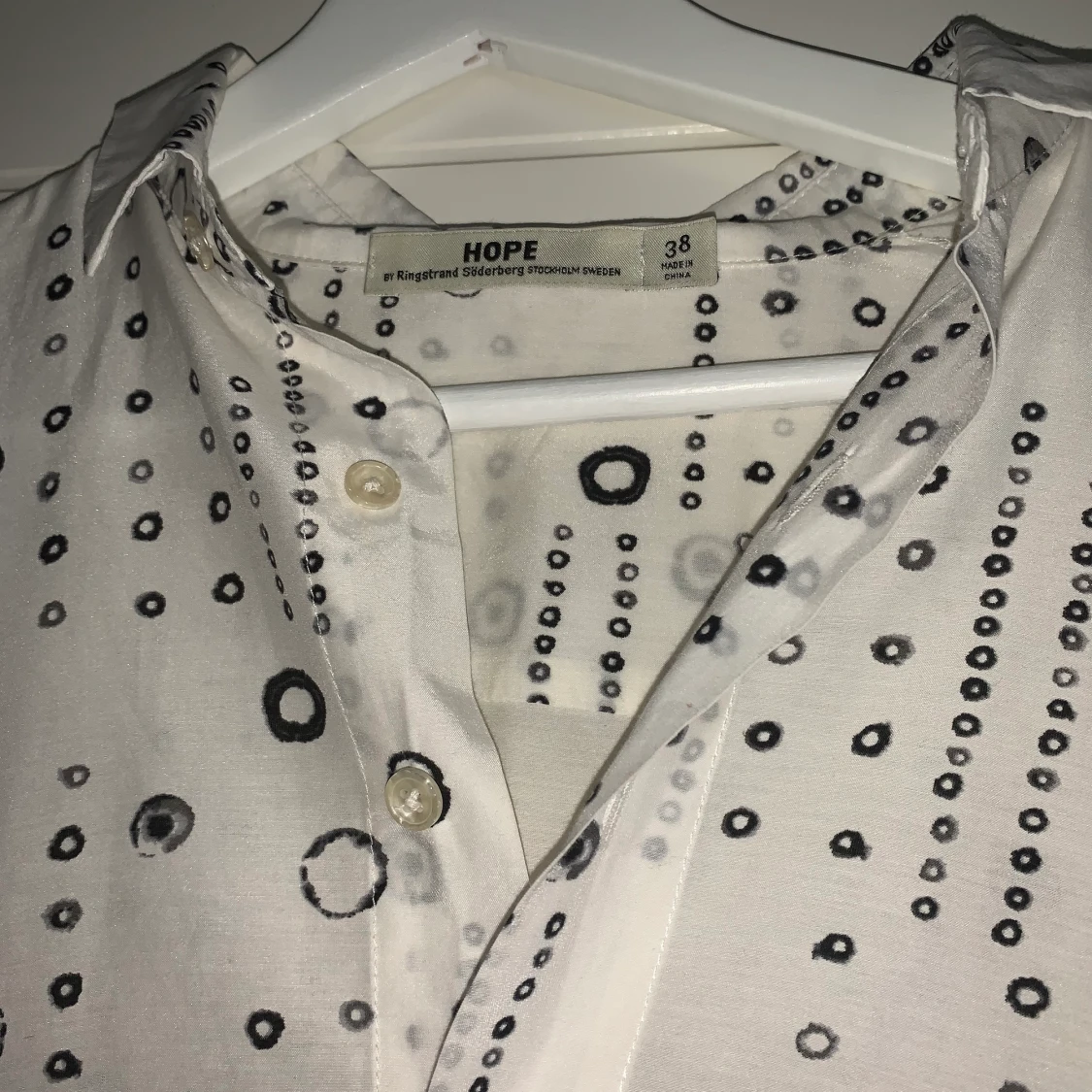 Jättefin blus från HOPE! - 90