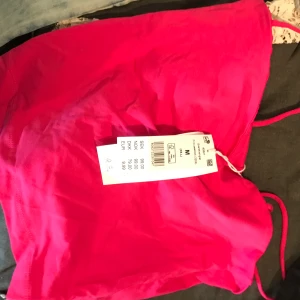 Neon toppar  - 50 kr st!
