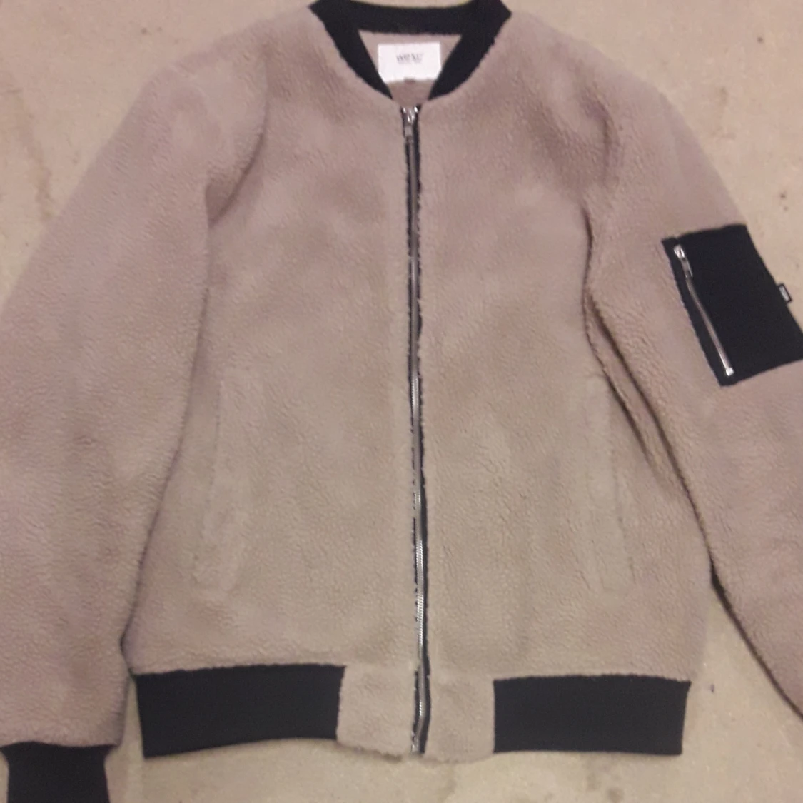 WESC teddy bombar  jacka 400kr - 91