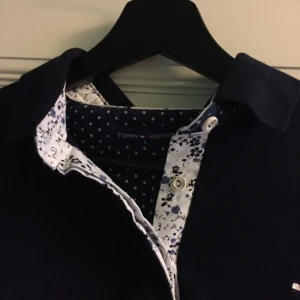  - Strl L men liten i storleken. Använd ett fåtal gånger. Frakt tillkommer, kan mötas upp i Lund/Landskrona/Asmundtorp