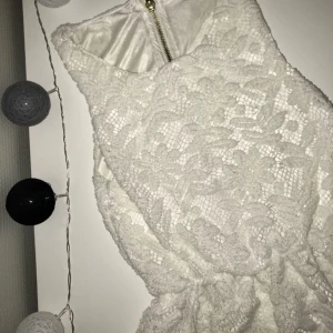  - Jääättegullig topp från Bikbok! Storlek XS. Använd ett fåtal gånger. Köpare står för frakt. 