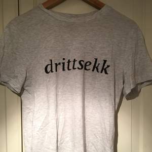 Hemmagjord skam T-shirt  Pris exkl porto