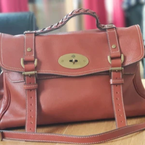  - Mulberry Alexa  Mulberry Oversized Alexa Väska för kvinnor En present saknas därför ett kvitto. ingen dustbag används många gånger, så söt cool. 
