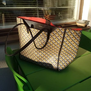  - FURLA bag FURLA tote bag BGR6 FANTASIA's Fantasia small shoulder Tote 811633 yellow of multi brand bag ladies leather brand, used but its very nice condition.  