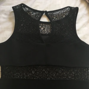  - Klänning som knappt får någon användning 