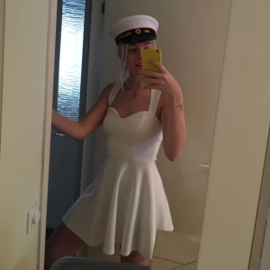  - Superfin studentklänning! Endast använd 1 gång och i gott skick. Skönt och stretchigt material❤️