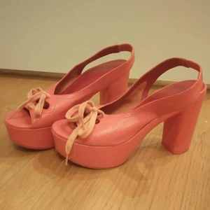  - bra skick, använda några få gånger 