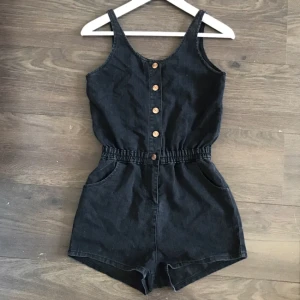  - Fint skick och bra passform.