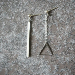  - nya örhängen (nickelsäkra) 