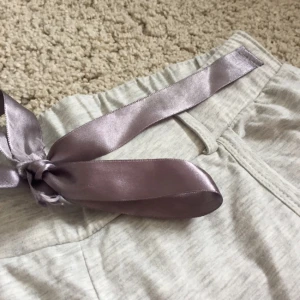  - Mjukisbryxor. Plus frakt. Betalning via swish.