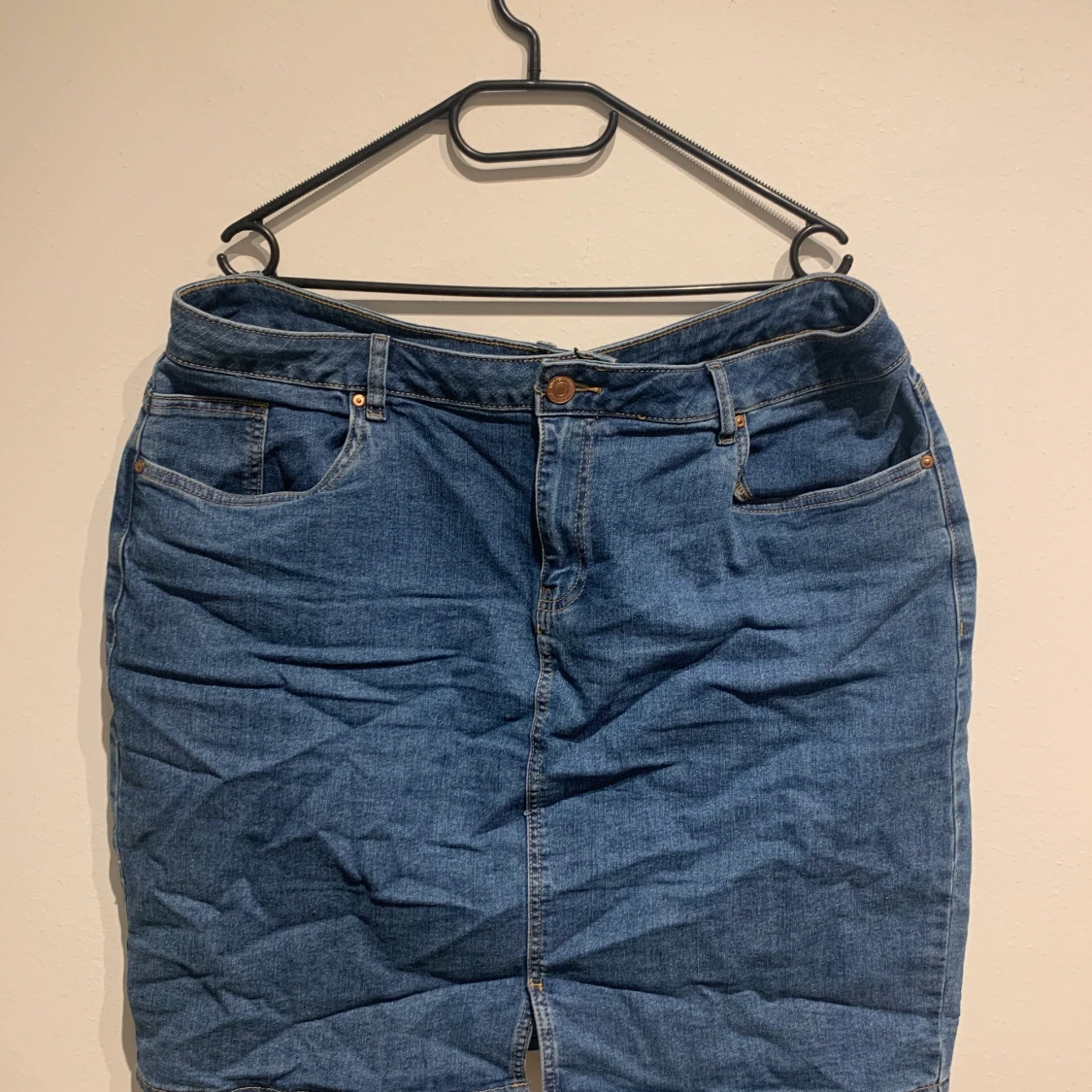 Denim skirt l, barely ever worn