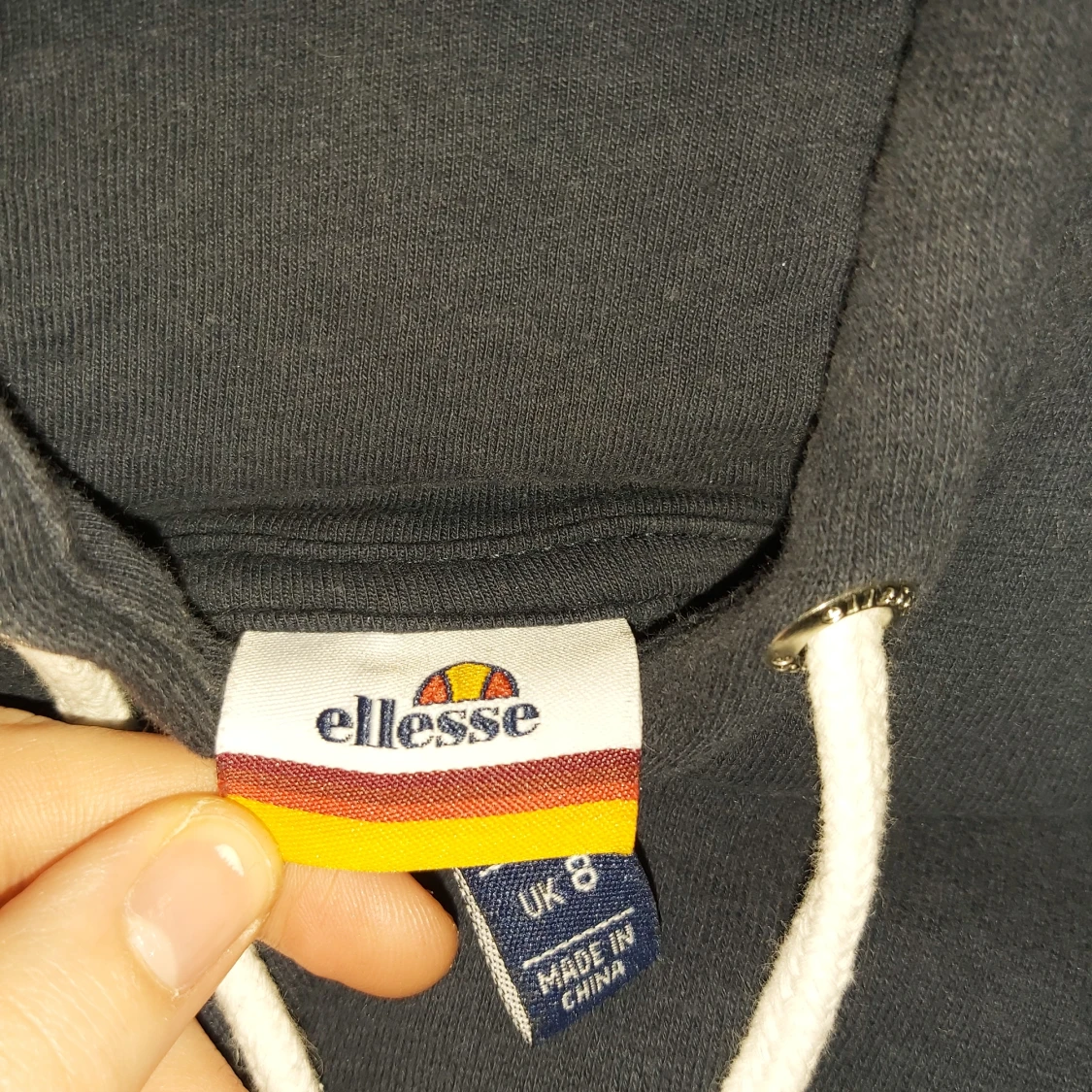 Mörk/marin blå ellesse hoodie  - 91