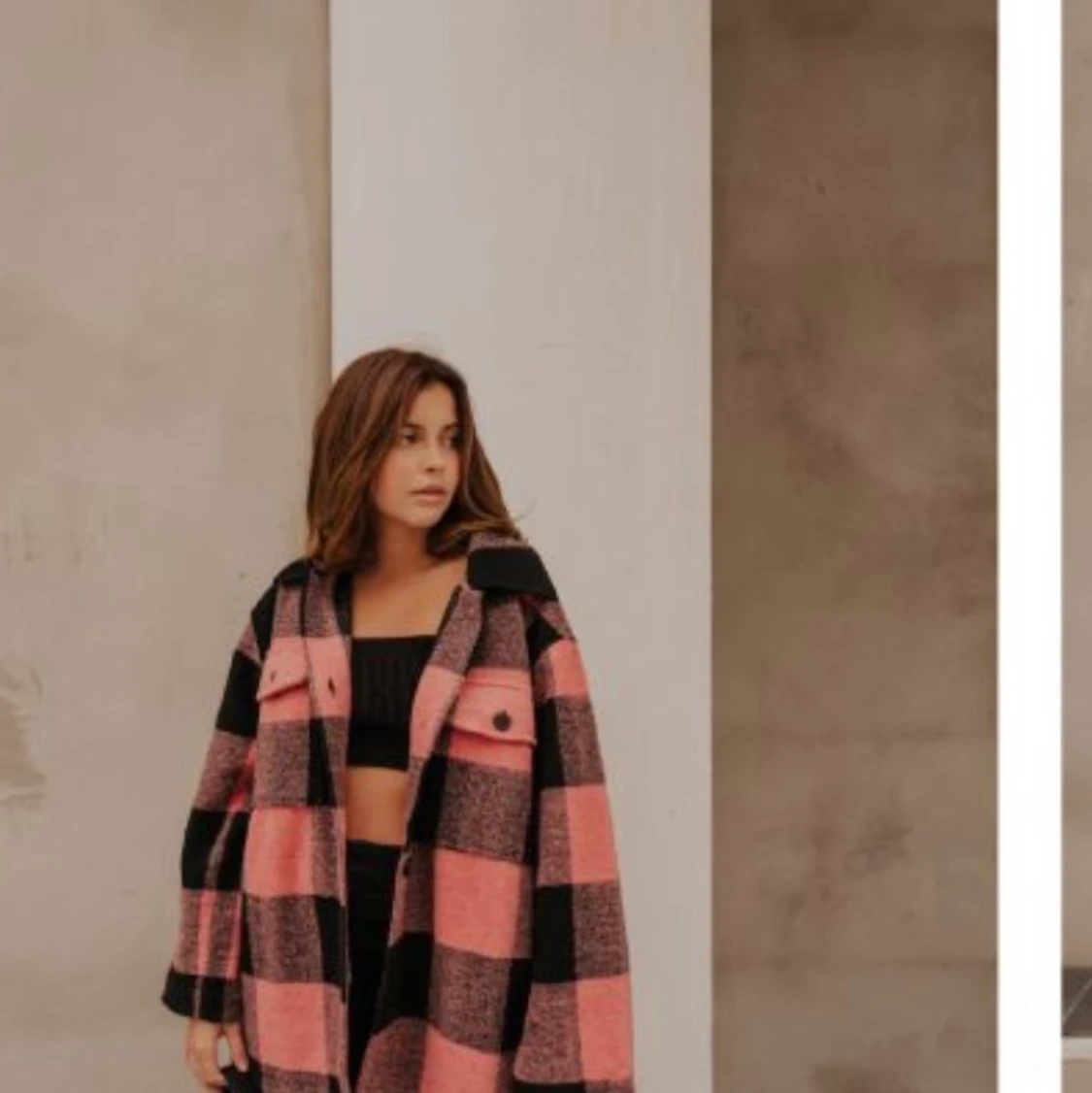 Söker jacka ARKET 34-36 